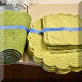 K04. Placemats and napkins. 